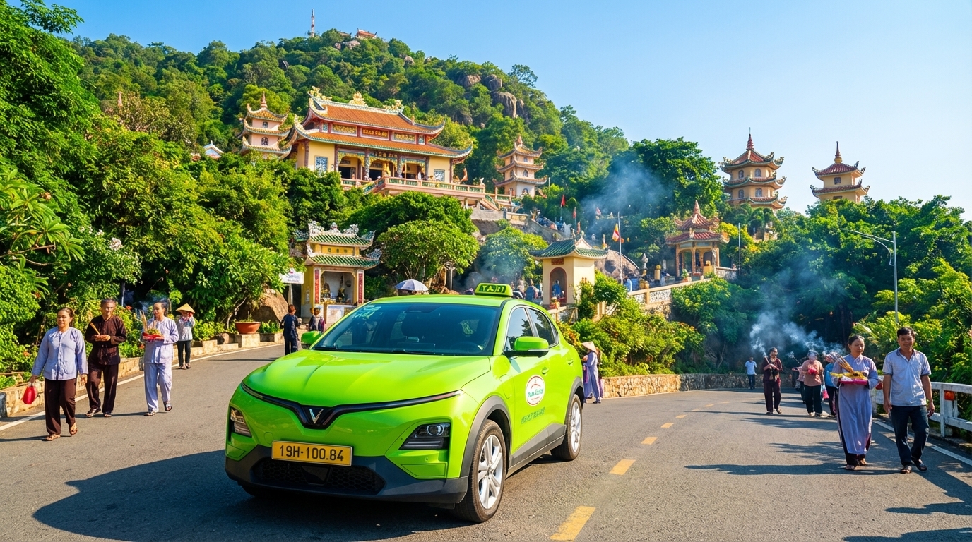Taxi VinFast VF6 trên đường vòng quanh Núi Sam, Châu Đốc với chùa chiền phía sau
